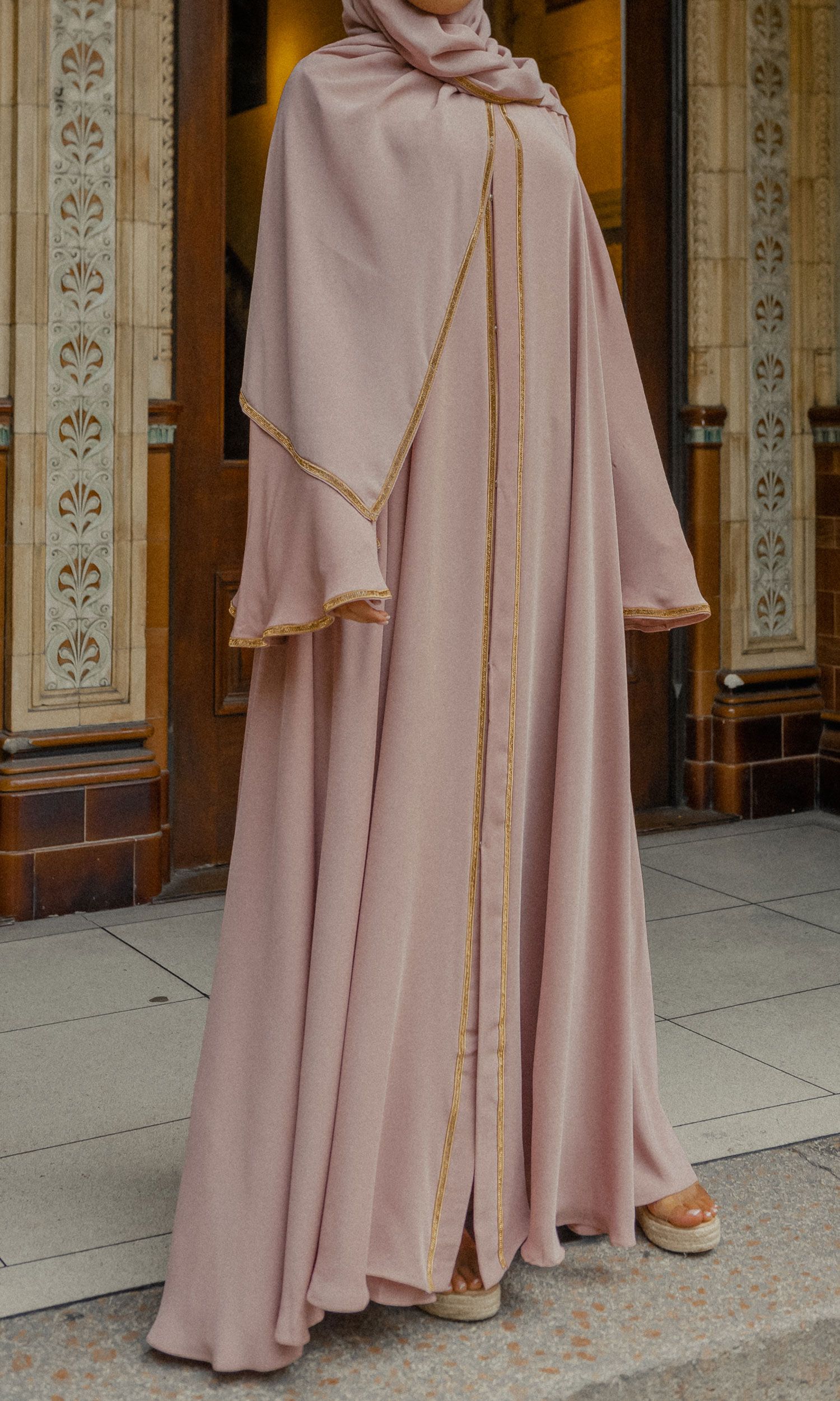 Diamanté Abaya in Pink & Gold