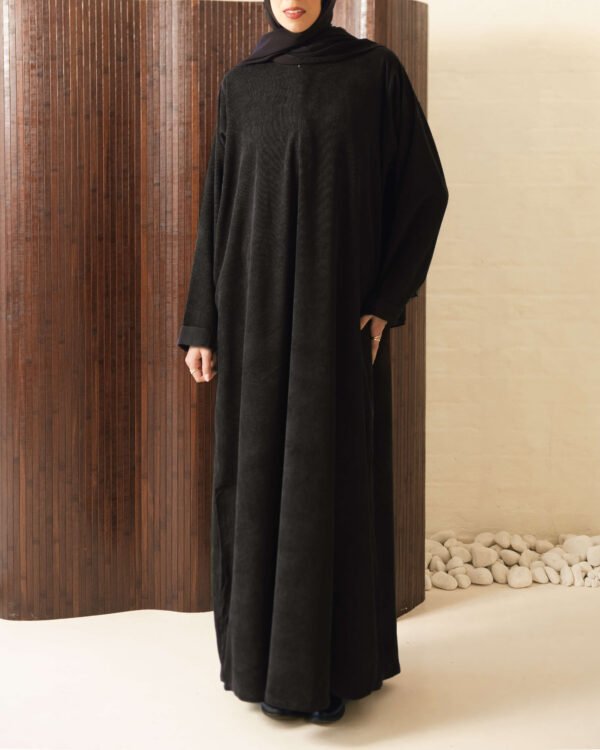 Corduroy Casual in Black