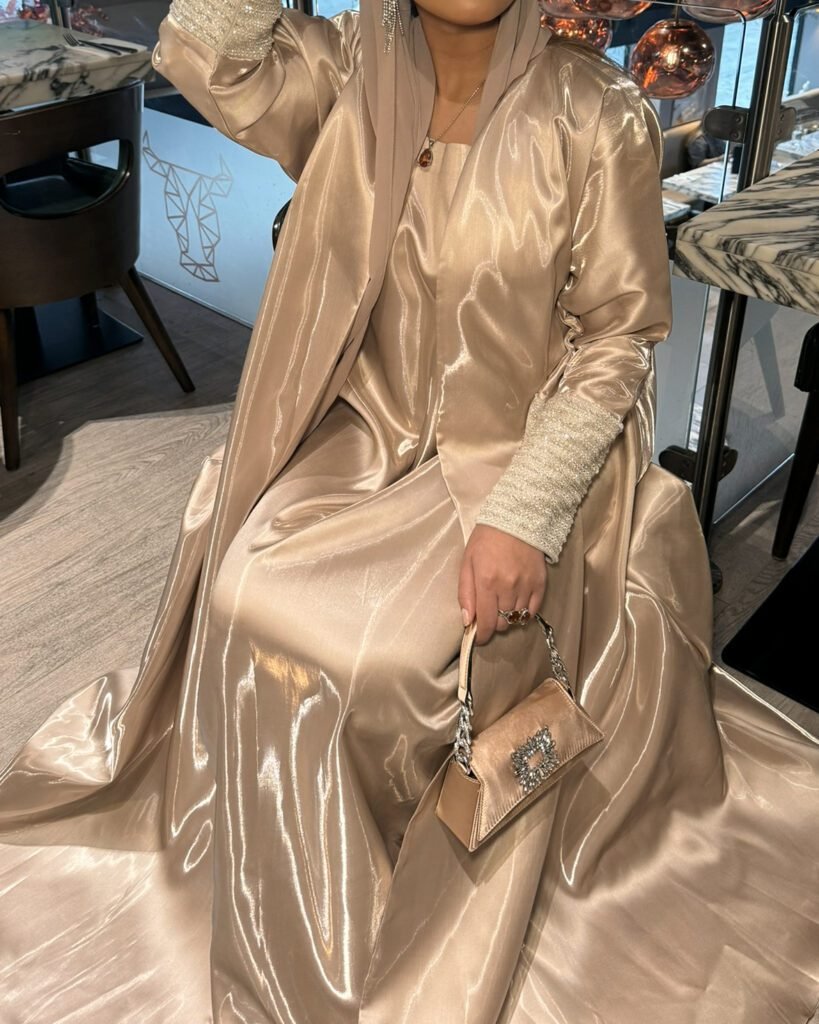 Hessa in Gold