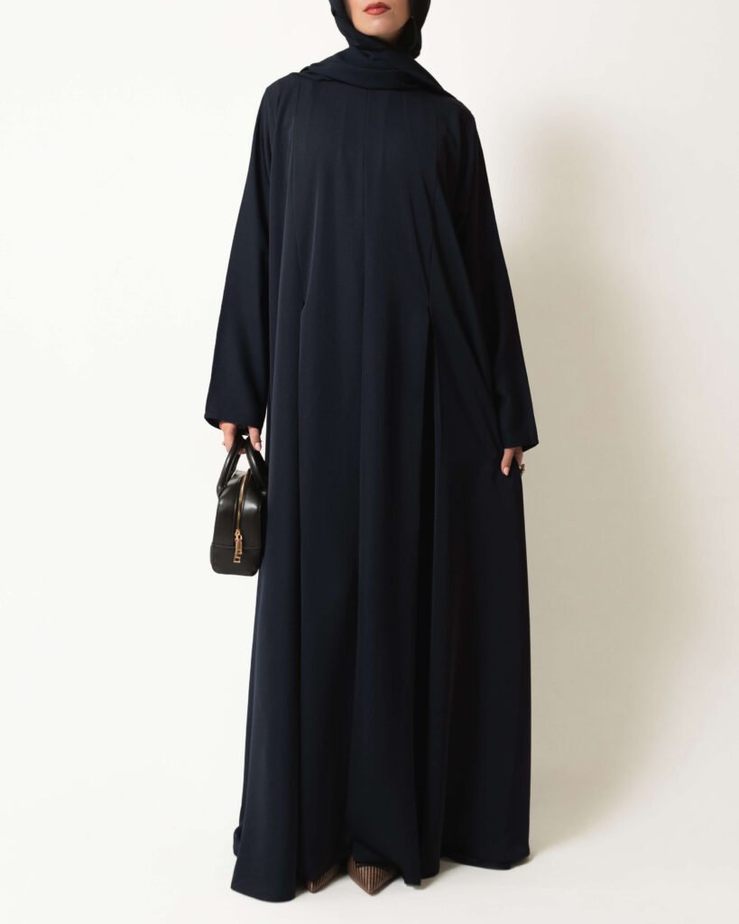 Pleats Abaya in Navy