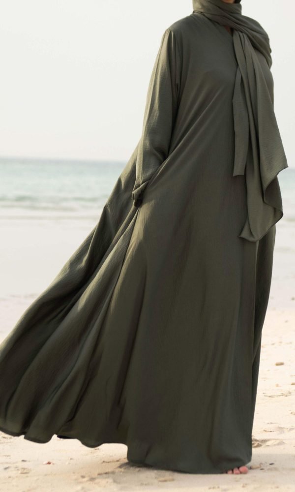 Najaa in Olive Shore