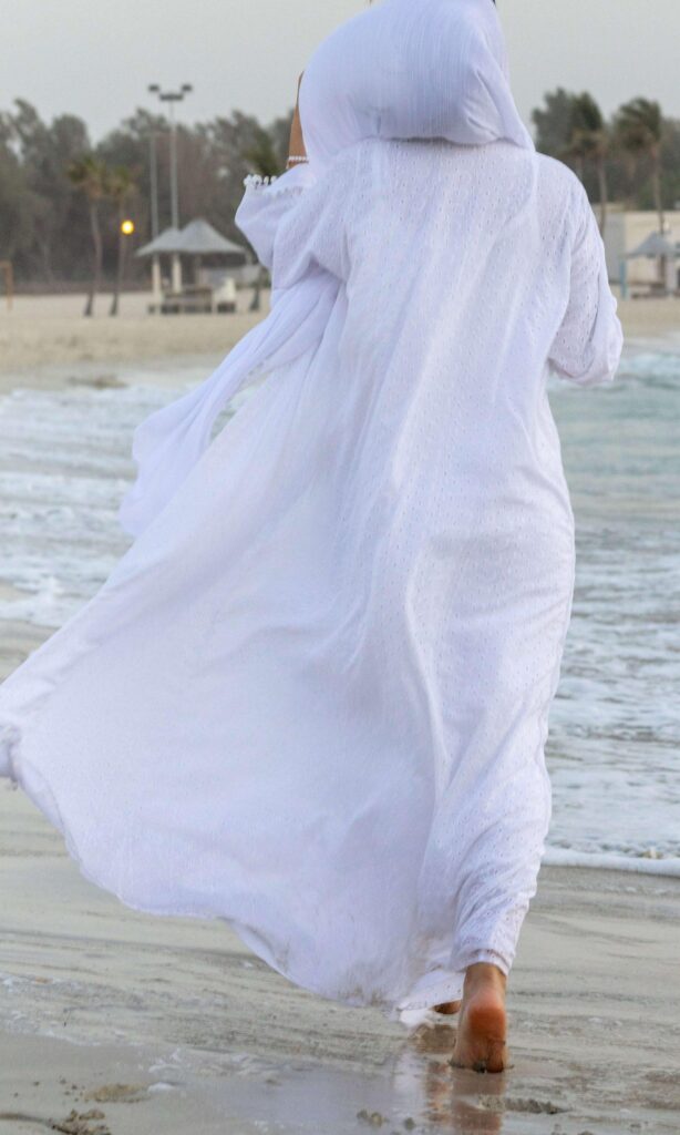 PomPom - Pure White - Back