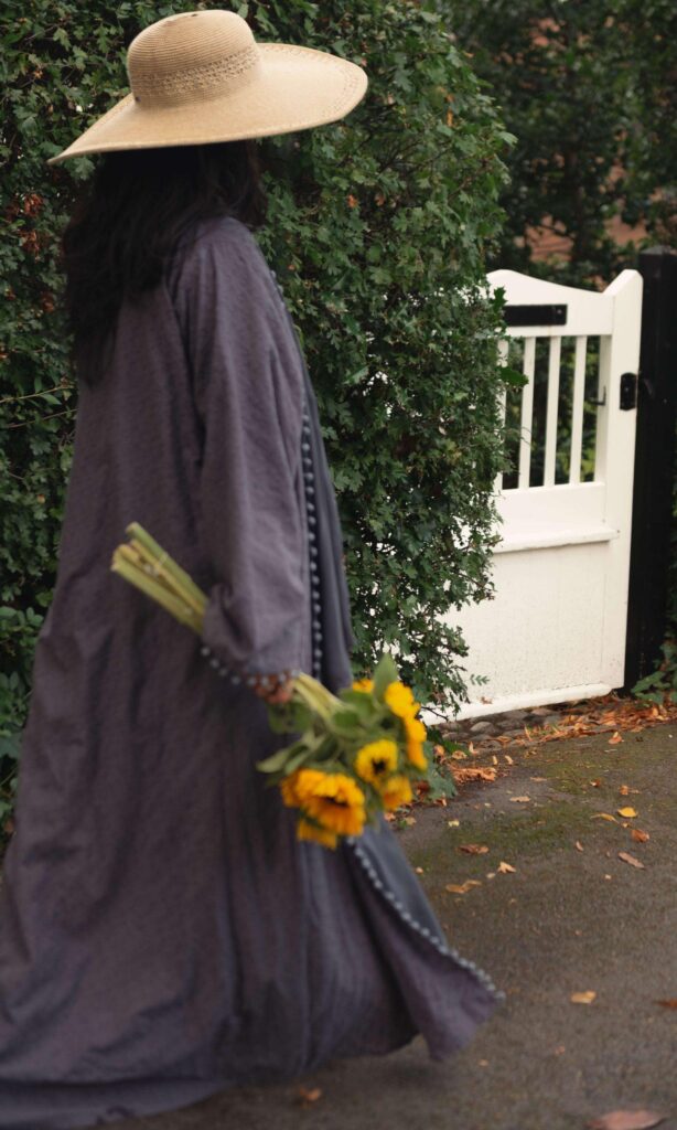 Pompom Abaya Pebble (7)