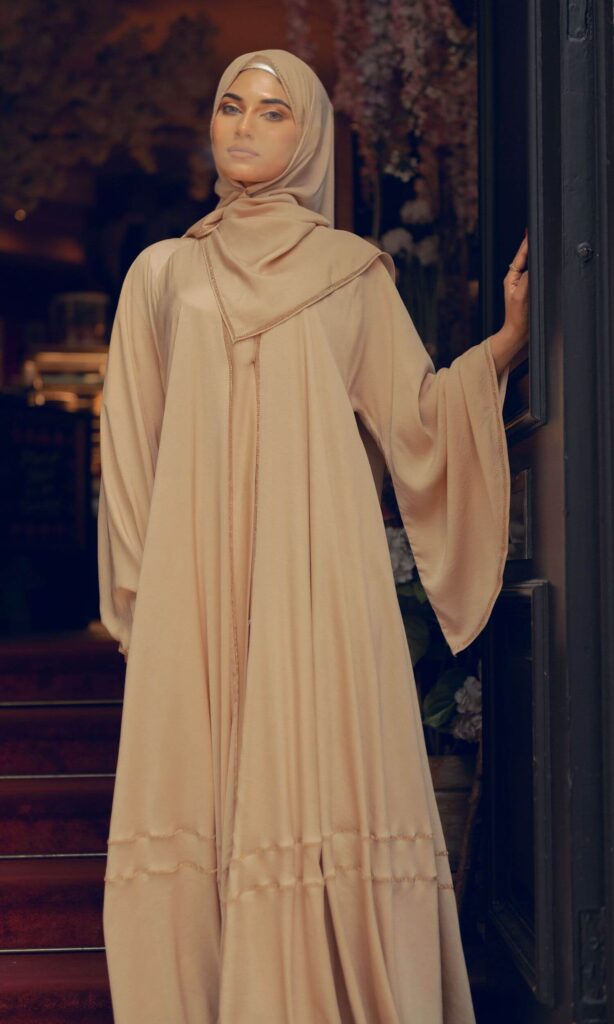 diamante trapeze golden beige (3) (1)