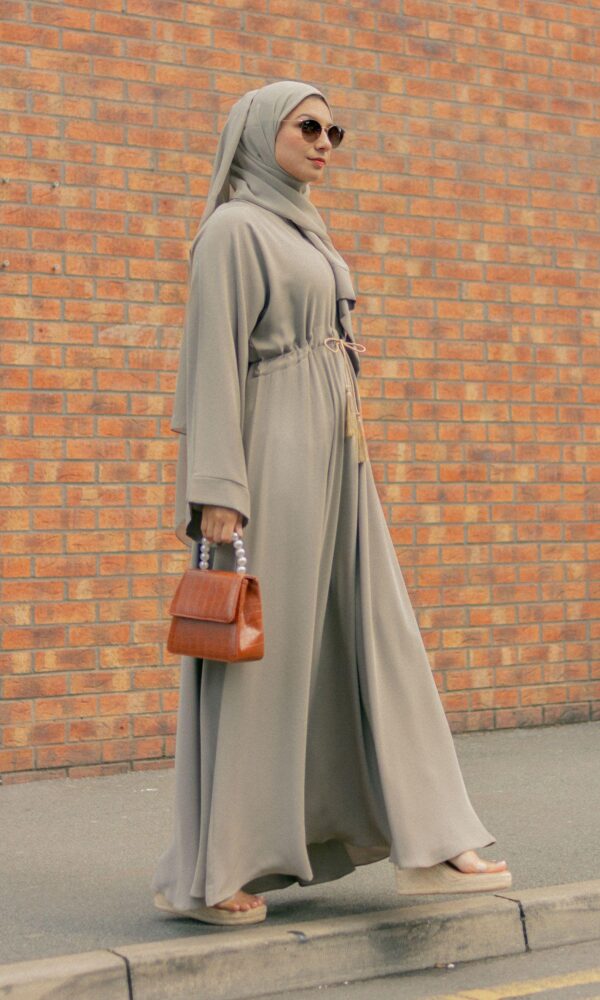 Flared Abaya - Pale Green
