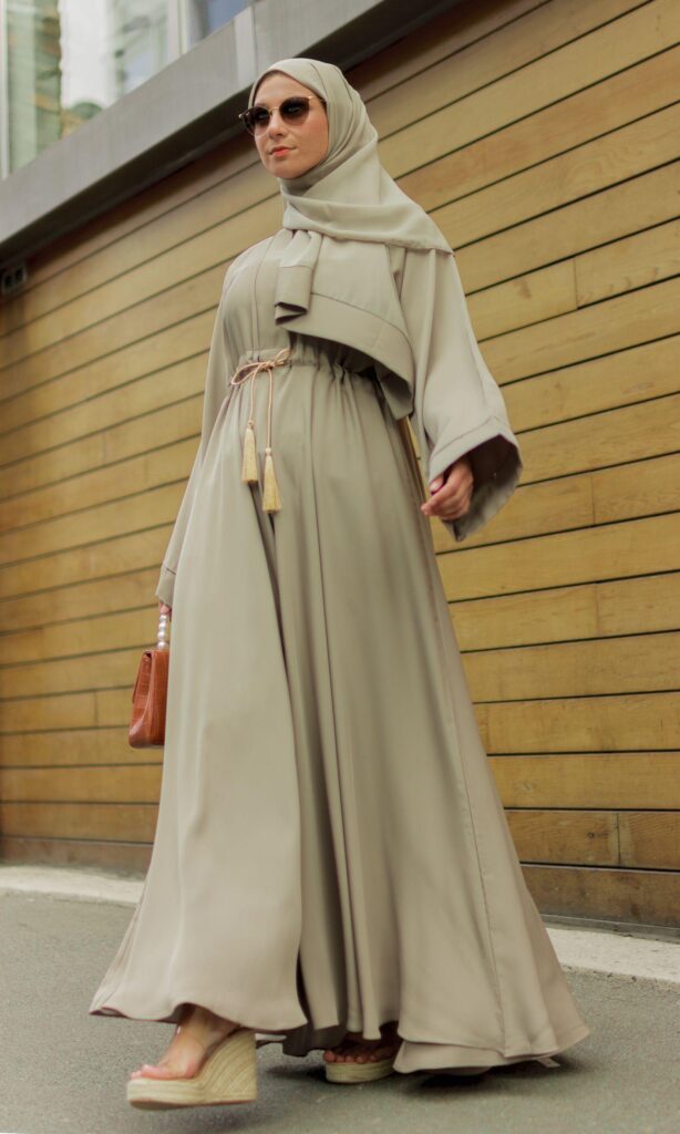 flared abaya pale green (4)
