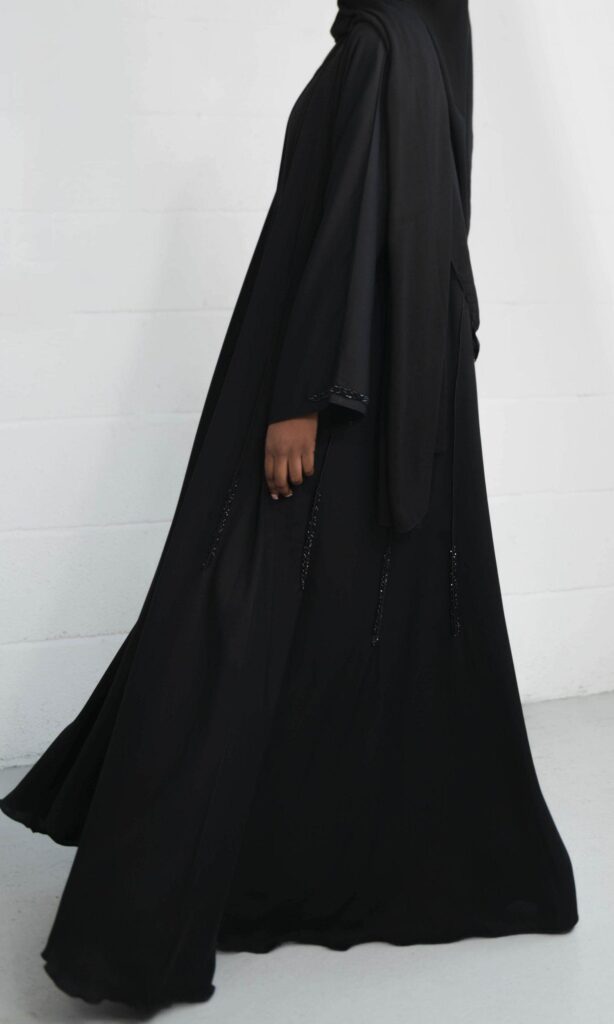 iliana black (2)