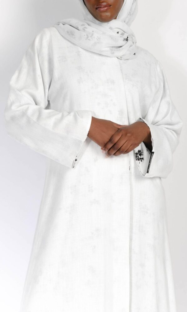 Printed Kimono - the White Meadow