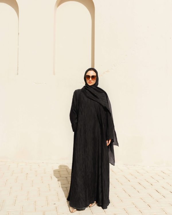 Nahla - Black