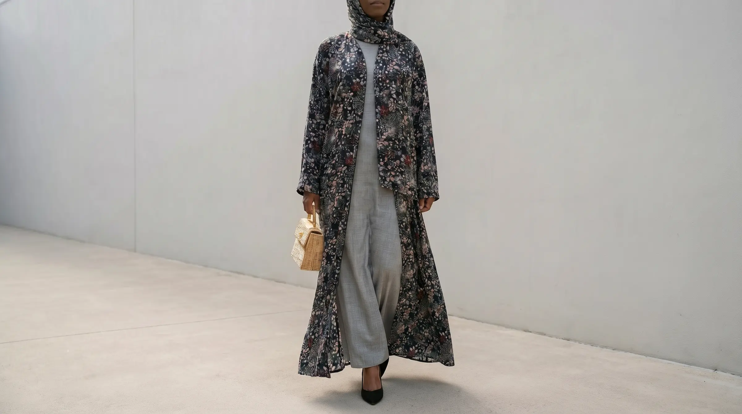 Printed Abayas & Kimonos