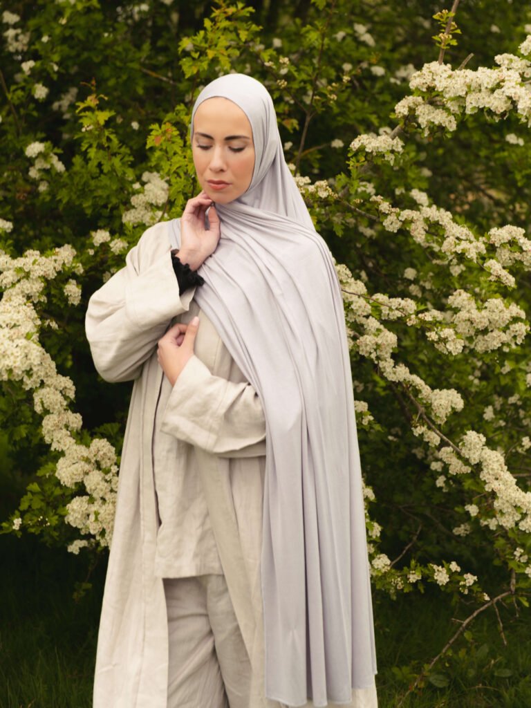 Jersey Hijab in Dove Grey
