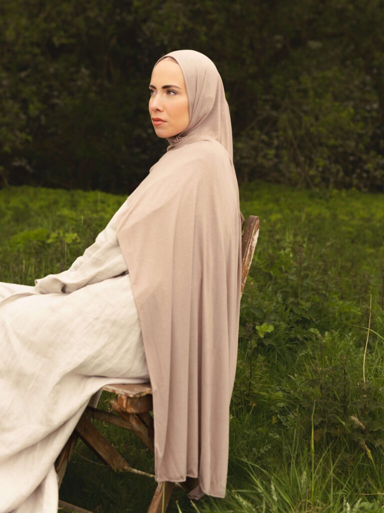 Jersey Hijab in Beige