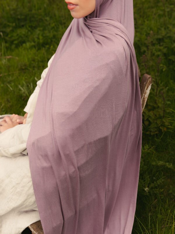 Jersey Hijab in Ash Lilac