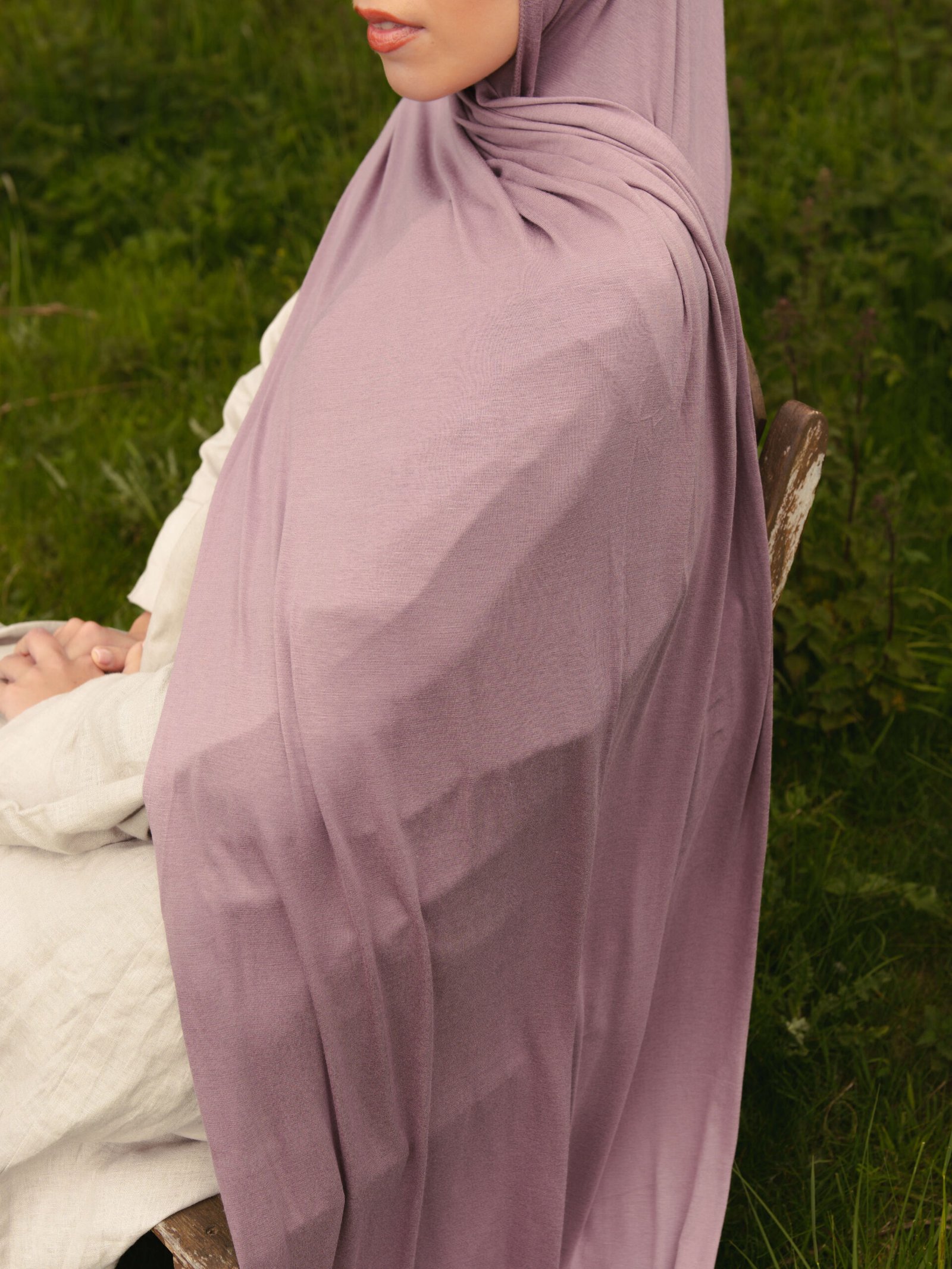 Jersey Hijab in Ash Lilac