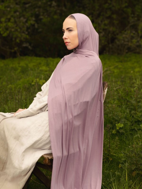 Jersey Hijab in Ash Lilac