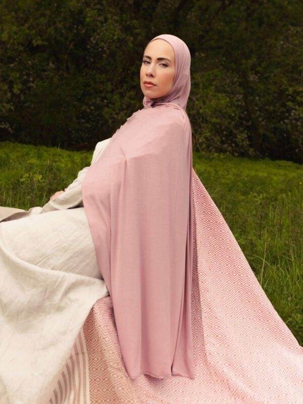 Jersey Hijab in Dusty Rose