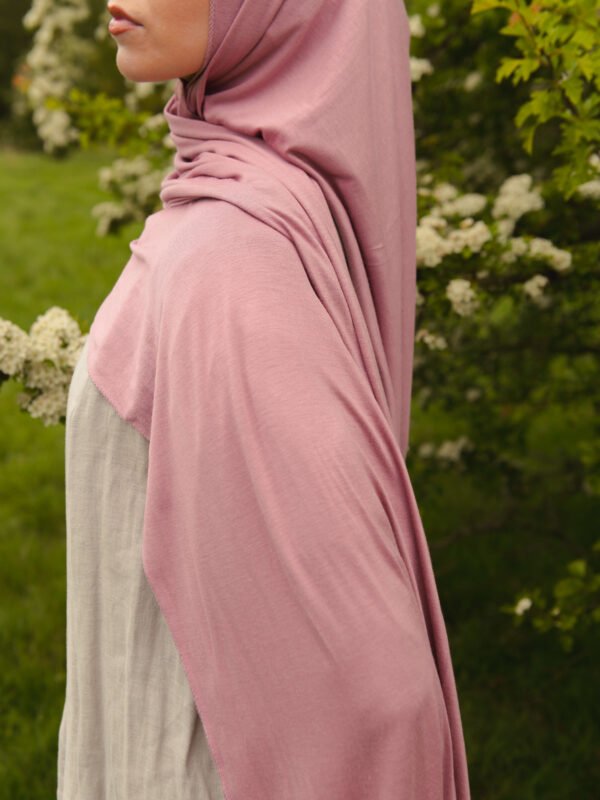 Jersey Hijab in Light Raspberry