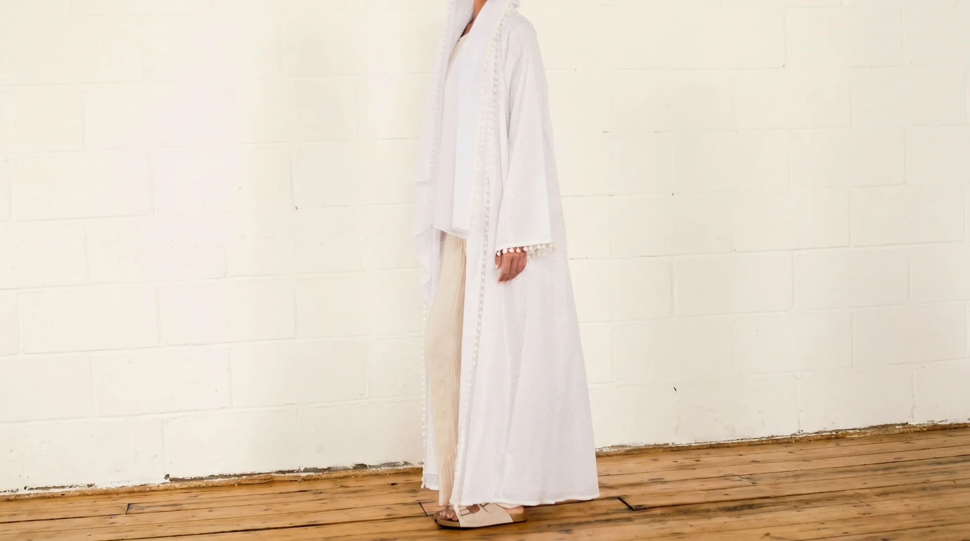 PomPom Kimono White Abaya