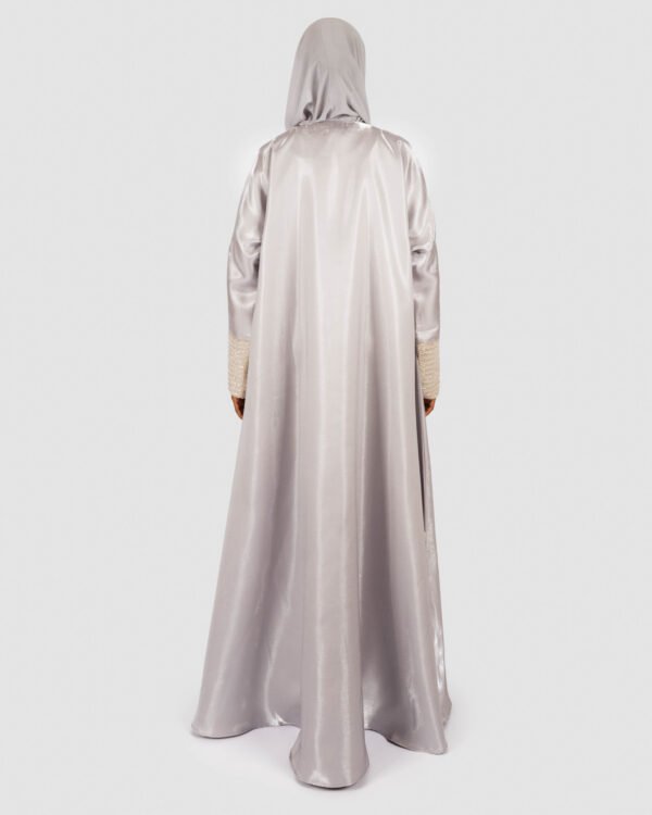 Hessa in Silver