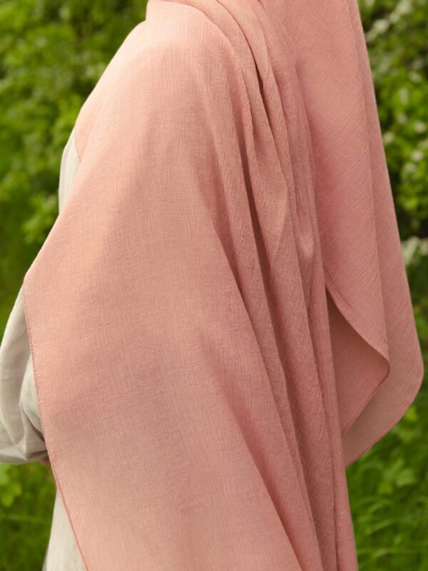 Textured Hijab in Guava Pink