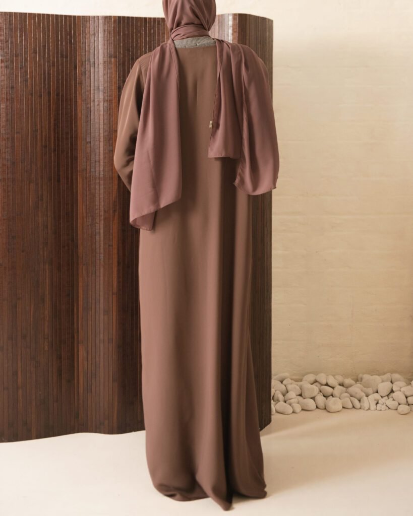 Casual in Taupe Brown