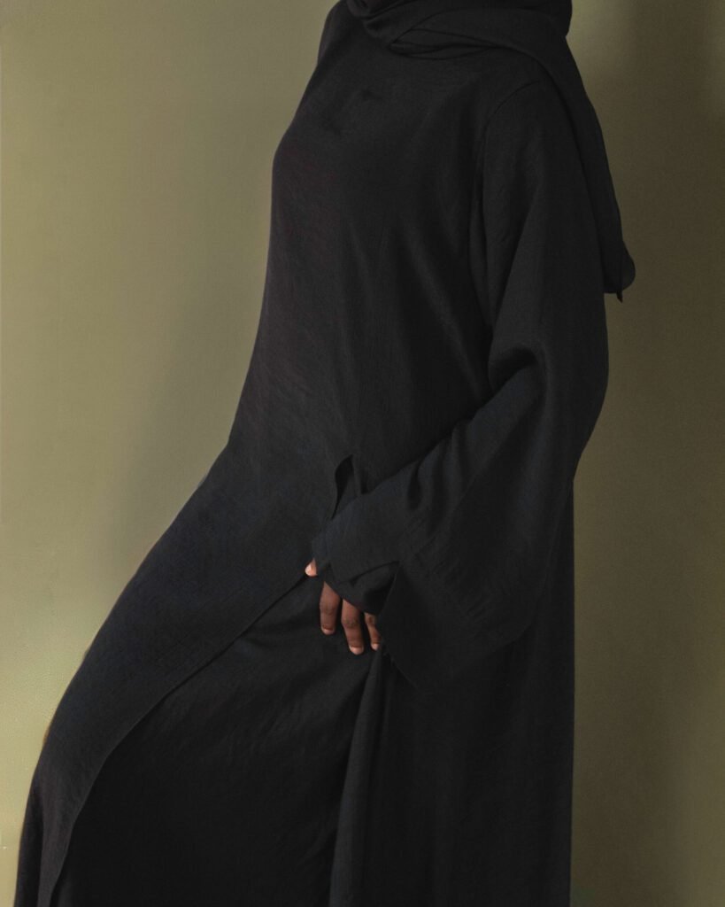 Ona in Black