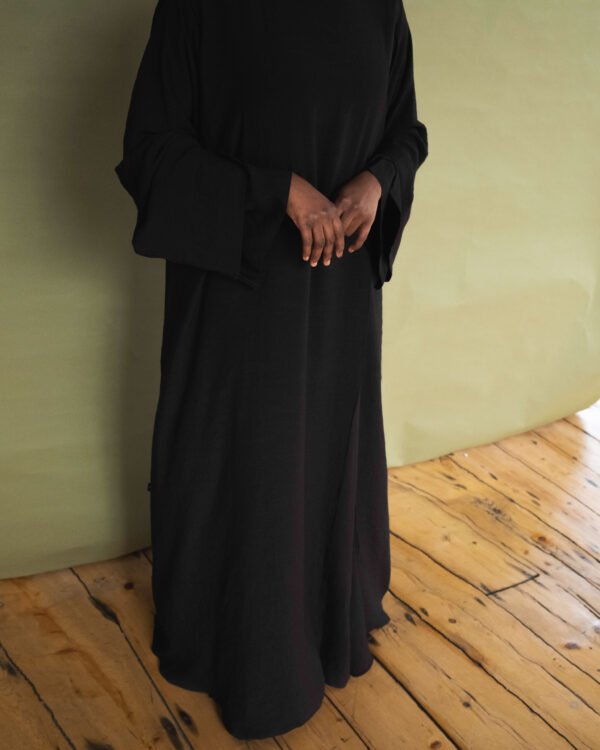 Ona in Black