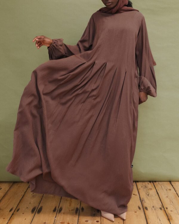 Hanaa in Mocha