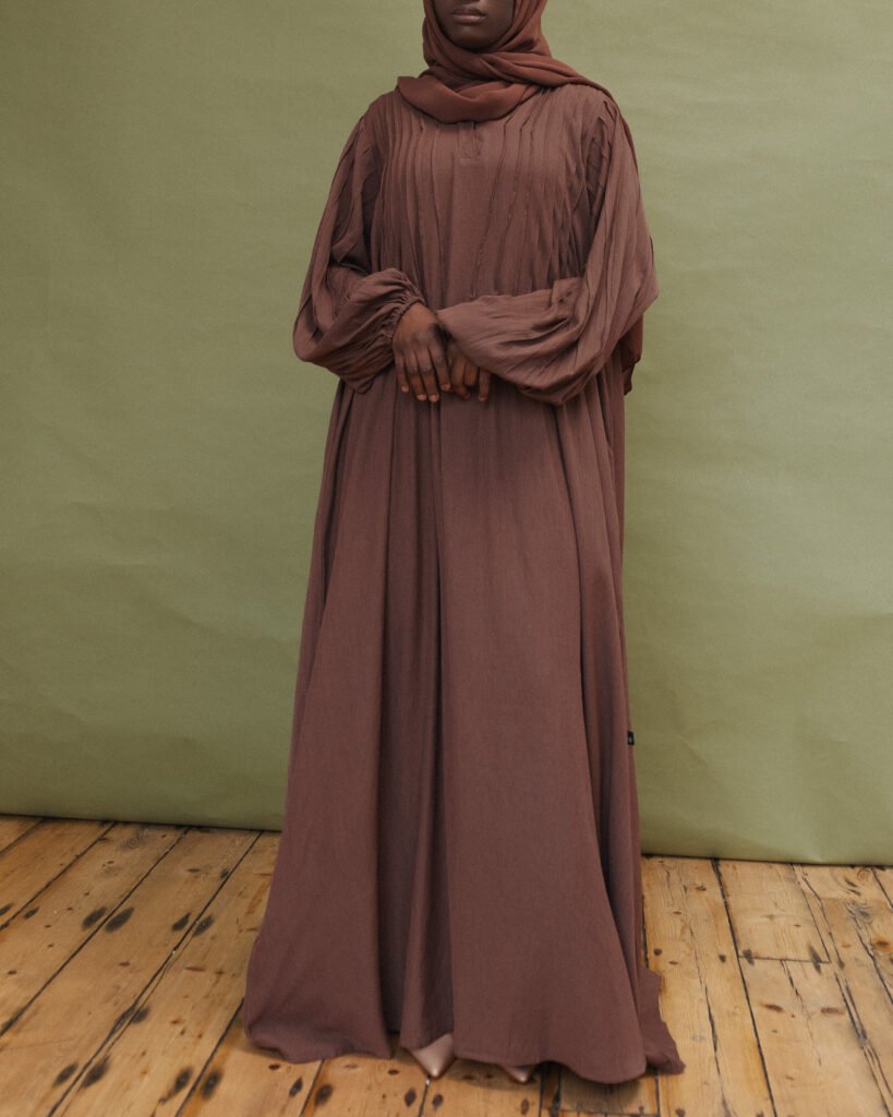 Aana in Mocha