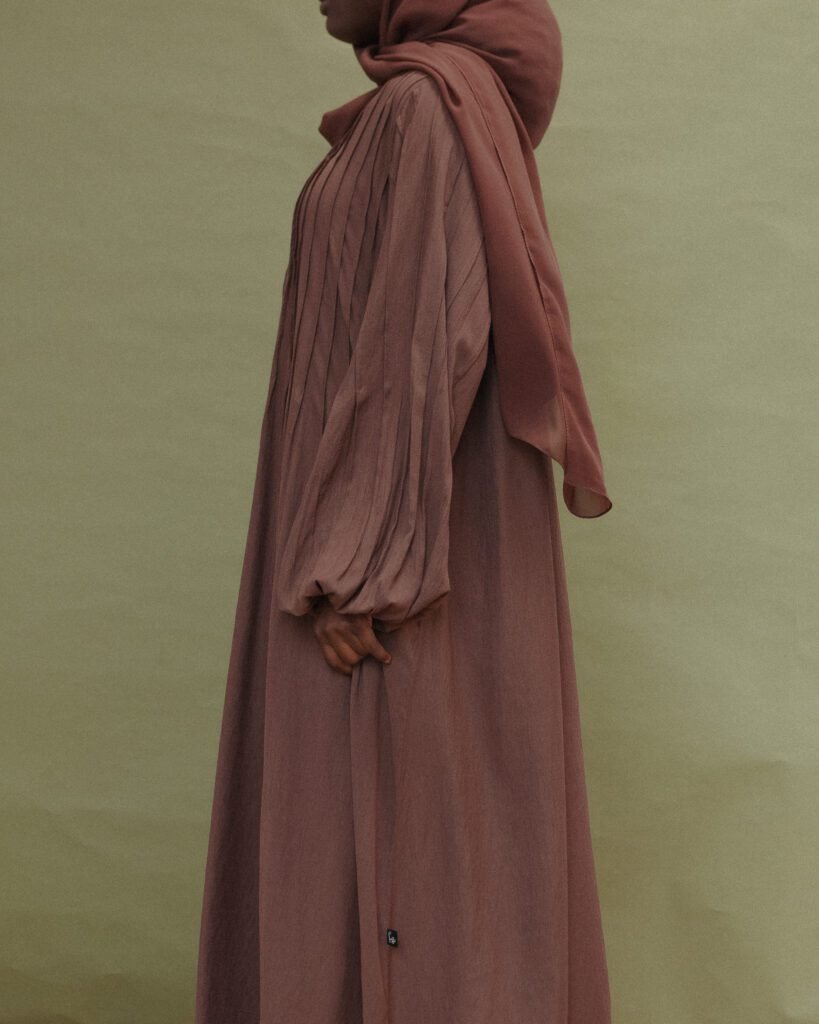 Aana in Mocha