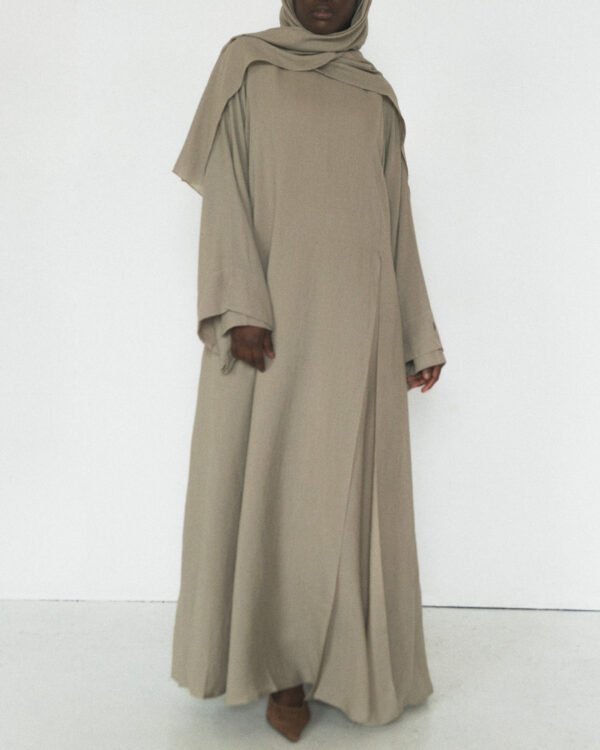 Ona in Khaki