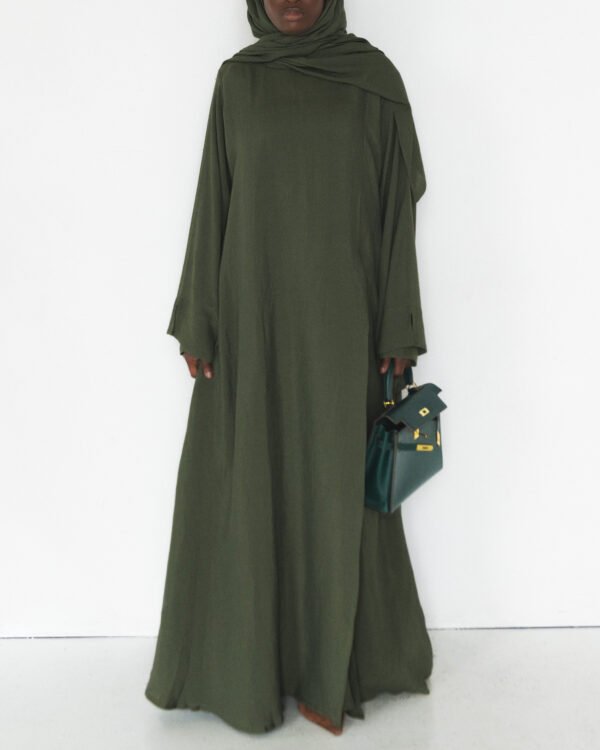 Ona in Green