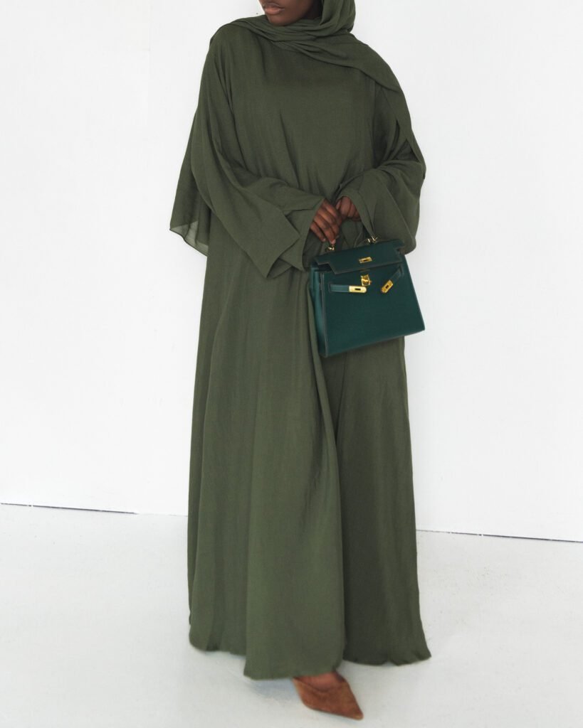 Ona in Green