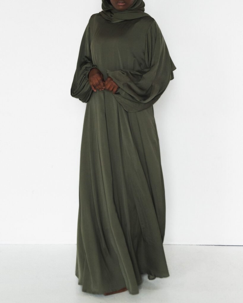 Hanaa in Green
