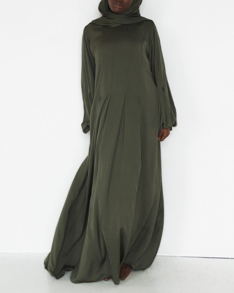 Hanaa in Green