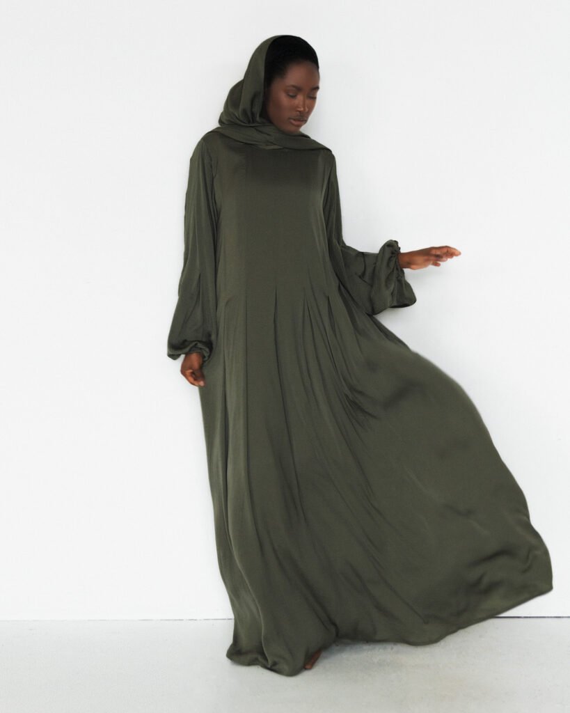 Hanaa in Green