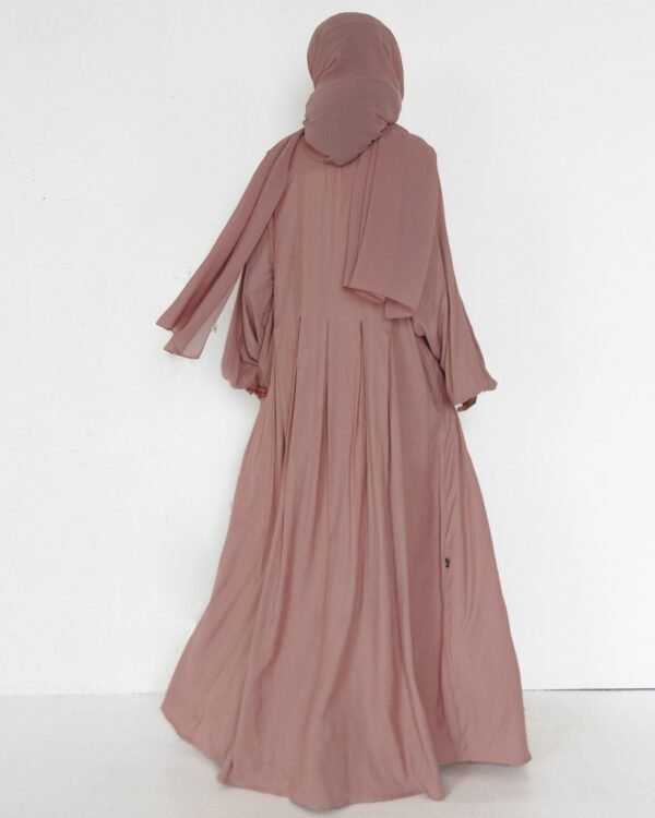 Hanaa in Burnt Rose