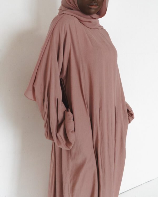 Hanaa in Burnt Rose
